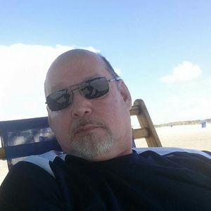 Meet your Posher, Everett